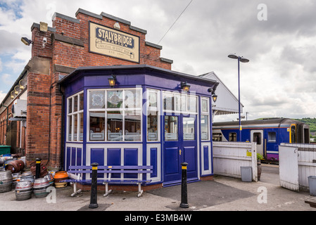 La gare victorienne originale buffet bar à Stalybridge station. Banque D'Images