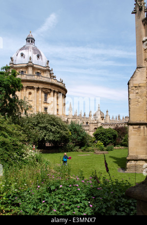 Radcliffe Camera building, l'un des sites touristiques les plus emblématiques d'Oxford, UK Banque D'Images