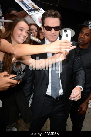 New York, NY, USA. 25 Juin, 2014. Mark Wahlberg à talk show apparition pour la célébrité Candids à Good Morning America (GMA) - MER, New York, NY 25 juin 2014. Credit : Derek Storm/Everett Collection/Alamy Live News Banque D'Images