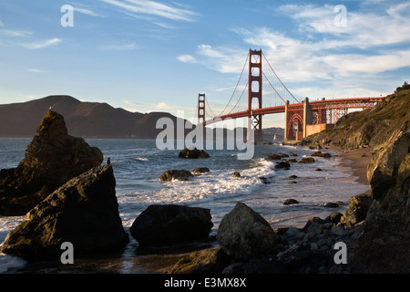 Le Golden Gate Bridge vu de BAKER BEACH - SAN FRANCISCO, CALIFORNIE Banque D'Images