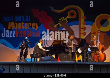 WAYNE SHORTER joue avec son quartet à la Jimmy Lyons la scène du Festival de Jazz de Monterey - Monterey, Californie Banque D'Images