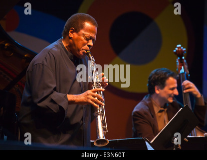 WAYNE SHORTER joue avec son quartet à la Jimmy Lyons la scène du Festival de Jazz de Monterey - Monterey, Californie Banque D'Images