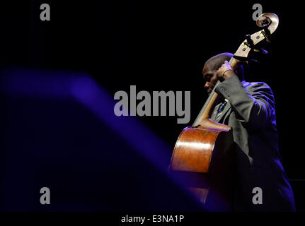 Prague, République tchèque. 25 Juin, 2014. Peuple cubain Orquesta Buena Vista Social Club effectue au sein de l'Adios Tour à Prague, République tchèque, 25 juin, 2014. Photo : CTK Michal Krumphanzl/Photo/Alamy Live News Banque D'Images