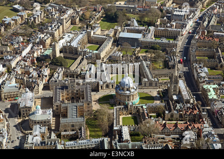 Vue aérienne du centre-ville d'Oxford et l'Université d'Oxford colleges