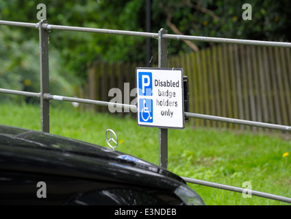 Mobilité porte seulement parking sign England UK Banque D'Images