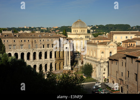 Italie, Rome, Théâtre Marcellus et Ghetto juif Banque D'Images