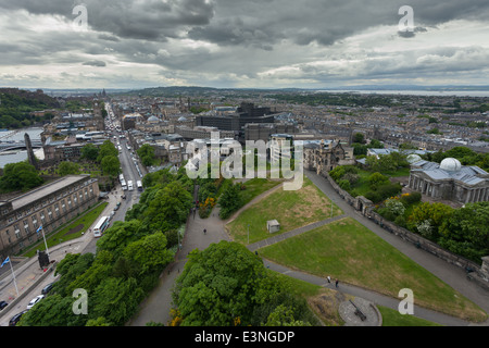 Voir d'Édimbourg à partir du haut de la Nelson Monument sur Calton Hill Banque D'Images