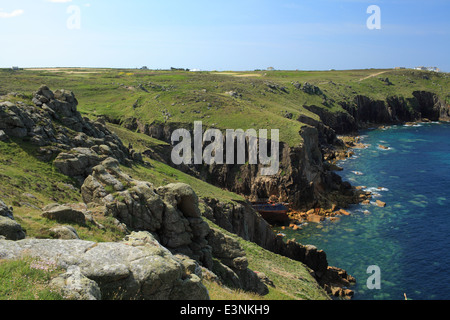 Sentier du littoral de Sennen à Lands End, West Cornwall, England, UK Banque D'Images