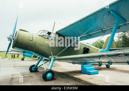 Paradropper plan soviétique Antonov An-2 Patrimoine de Flying Legends en avion Aviation Museum, 04 juin 2014 à Minsk, Biélorussie Banque D'Images