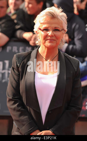 London, UK, UK. 7 juillet, 2011. Julie Waltersattends la première mondiale de "Harry Potter and the Deathly Hallows Part 2' à Trafalgar Square. © Ferdaus Shamim/ZUMA/ZUMAPRESS.com/Alamy fil Live News Banque D'Images