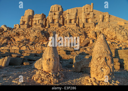 Des statues de dieux en haut de la montagne Nemrut Dagi Banque D'Images