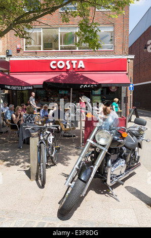 Costa Coffee - Berkhamsted High Street - Hertfordshire Banque D'Images