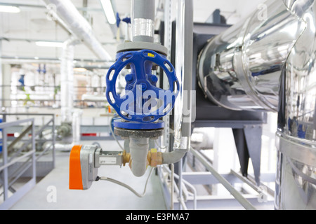 Chaudière à gaz modernes - vanne - Image Banque D'Images