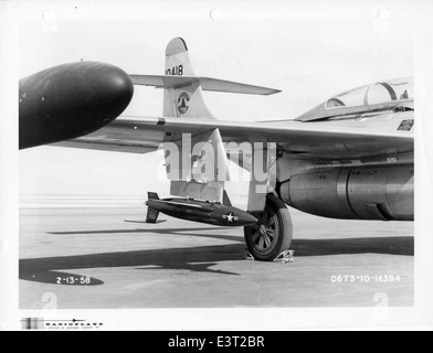 0673-10-14394 1958-02-13 Radioplane RP-76 sur Northrop F-89D IMPRIMER scan Banque D'Images