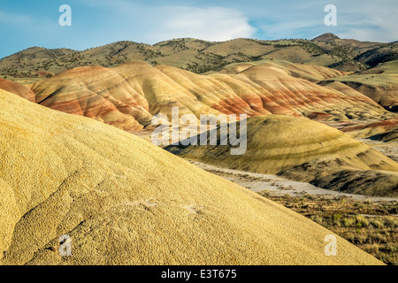 Collines peintes de la bentonite à John Day Fossil jumeaux National Monument dans l'Est de l'Oregon Banque D'Images