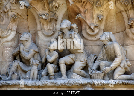La Sagrada Familia, la basilique catholique romaine en construction à Barcelone, Catalogne, Espagne. conçu par Antoni Gaudi Banque D'Images