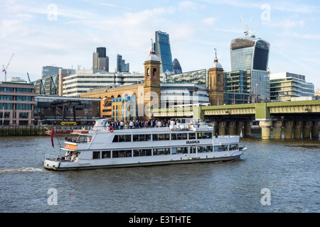 Tamise La Ville Cannon Street Station River Tour London Banque D'Images