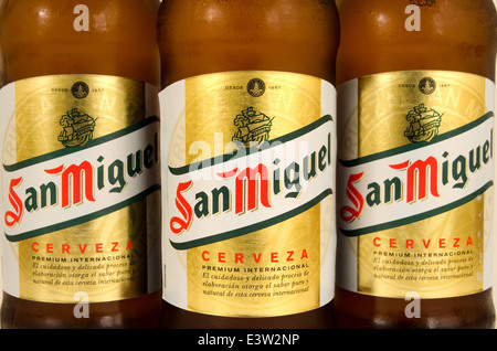 Trois bouteilles de bière San Miguel Banque D'Images