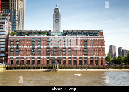 L'Oxo Tower, London, England, UK à la Tamise à SouthwarkBuild à la fin du 19ème siècle comme pour la station d'alimentation Banque D'Images