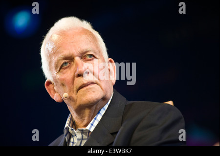 Andrew Davies dans 'un poète à New York" discussion sur la scène à l'Hay Festival 2014. Banque D'Images