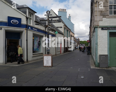 En regardant Cromwell Street town centre Île de Lewis Stornoway Outer Hebrides Highlands écossais Banque D'Images