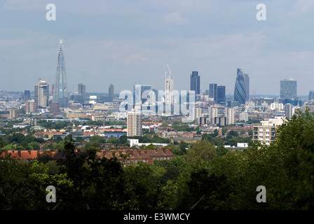 Vue de Londres à partir de One Tree Hill, honneur Oak Park, Londres, Angleterre Banque D'Images