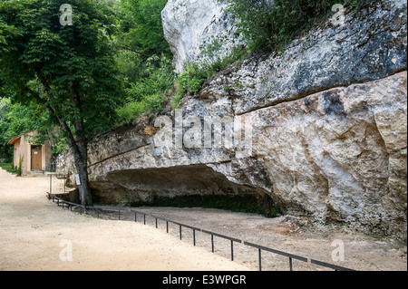 Abri de Cro-Magnon, Cro Magnon au site préhistorique des Eyzies-de-Côle, Dordogne, Aquitaine, France Banque D'Images