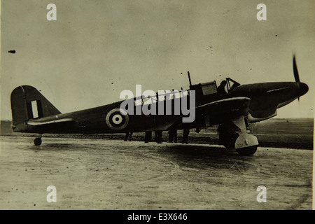 Fairey Aviation était une société britannique connue pour ses conceptions d'avions, en particulier pendant l'entre-deux-guerres. Ses contributions comprennent des aéronefs militaires et civils qui ont joué un rôle important dans l'histoire de l'aviation. Le SDASM contient des artefacts liés à l’héritage de Fairey Aviation. Banque D'Images