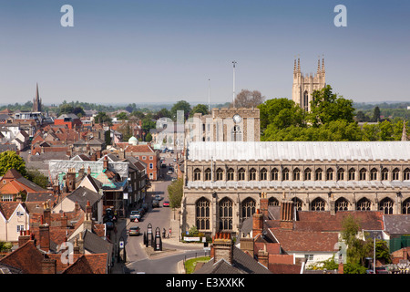 UK Angleterre, Bury St Edmunds, Suffolk, du centre-ville vue surélevée de l'église St Mary Banque D'Images