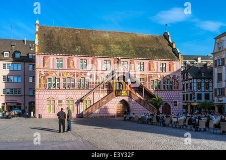 L'ancien hôtel de ville Renaissance 16e siècle la place de place de la réunion Mulhouse Alsace France Banque D'Images