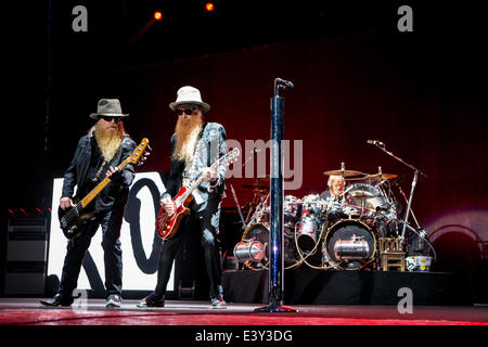 Milan Italie. 30 juin 2014. L'American Texas blues band ZZ Top exécute live au Ippodromo del Galoppo durant la "Milano City Sound'. Credit : Rodolfo Sassano/Alamy Live News Banque D'Images