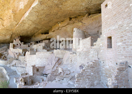 Cliff Palace en séjour à Mesa Verde National Park Banque D'Images