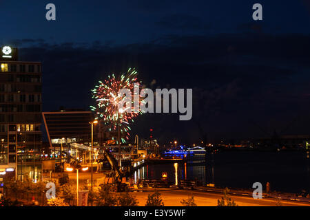 Kiel, Allemagne. 29ème Juin, 2014. Feu d'artifice final de la Kieler Woche 2014 © Björn Deutschmann/Alamy Live News Banque D'Images