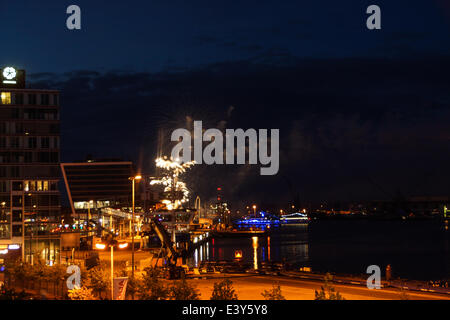 Kiel, Allemagne. 29ème Juin, 2014. Feu d'artifice final de la Kieler Woche 2014 © Björn Deutschmann/Alamy Live News Banque D'Images