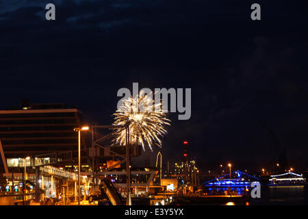 Kiel, Allemagne. 29ème Juin, 2014. Feu d'artifice final de la Kieler Woche 2014 © Björn Deutschmann/Alamy Live News Banque D'Images