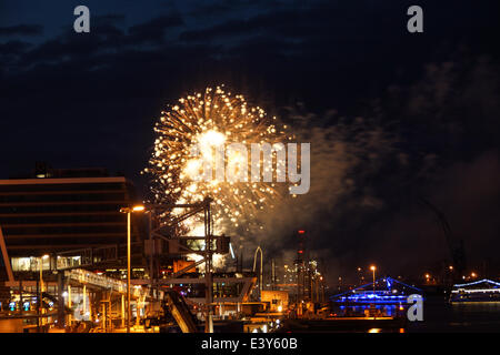 Kiel, Allemagne. 29ème Juin, 2014. Feu d'artifice final de la Kieler Woche 2014 © Björn Deutschmann/Alamy Live News Banque D'Images