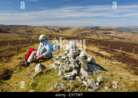 Walker Hill une femme Scawdmans sur haut de colline au-dessus de Biggar dans les hautes terres du sud de l'Ecosse, Royaume-Uni Banque D'Images