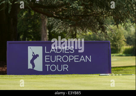 Denham, Londres, Royaume-Uni, 1 juillet 2014. Les fournisseurs d'HANDA Ladies European Masters 2014 - jour de pratique au Buckinghamshire golf club. Un champ de 144 concurrents représentant 33 nationalités différentes avec plus de 300 titres internationaux dans le raccord en t Ladies European Tour's tournoi domicile. Crédit : Stephen Chung/Alamy Live News Banque D'Images