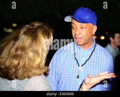 Victor Matthews' debut sculpture 'jardin' avec la collaboration d'Installinga les enfants au Musée des Enfants de Miami avec : Russell Simmons Où : Miami, Florida, United States Quand : 05 déc 2013 Banque D'Images