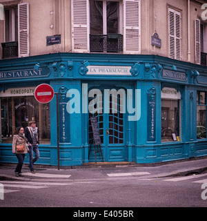 Ancienne pharmacie de la rue JP Timbaud dans le 11e arrondissement de Paris Banque D'Images