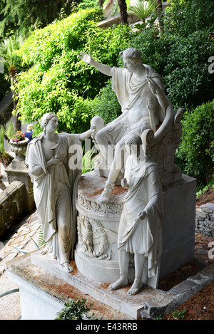 Villa Monastero Varenna statues de jardin sur le lac de Côme Italie Banque D'Images