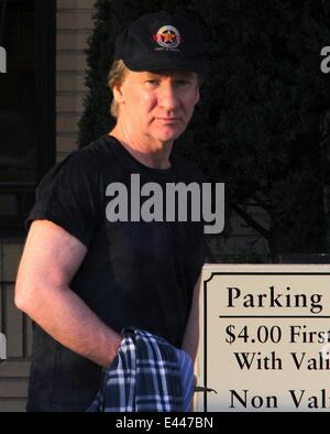 Bill Maher boutiques chez Barneys New York à Beverly Hills avec une compagne avec : Bill Maher Où : Los Angeles, California, United States Quand : 25 Jan 2014 Banque D'Images