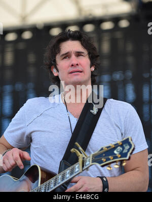 Joe Nichols en prestation au Kiss Pays Chili Cook Off à Pembroke Pines avec : Joe Nichols Où : Pembroke Pines, Florida, United States Quand : 26 Jan 2014 Banque D'Images