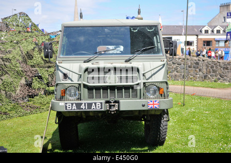 Pinzgauer 712M soft top, six roues motrices (6x6) grande mobilité du véhicule utilitaire militaire. Banque D'Images