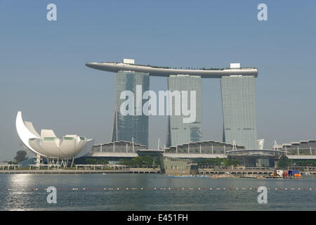 Réservoir Marina, Marina Bay Sands Hotel, musée artscience, Raffles Place, Singapour Banque D'Images