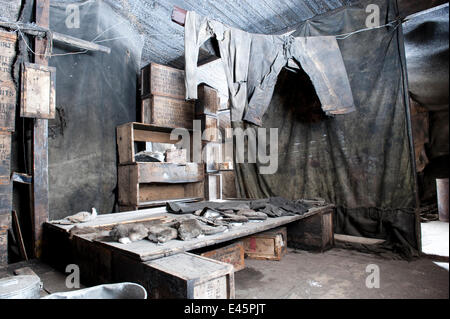 De l'intérieur Le Capitaine Scott's hut, Hut Point, McMurdo Sound, en mer de Ross, Antarctique, Novembre 2008 Banque D'Images