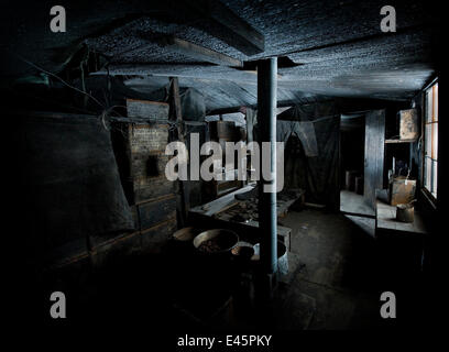 Intérieur de la cabane du Capitaine Scott, construit au cours de l'expédition antarctique britannique 1910-1913 et figée dans le temps depuis lors, Hut Point, mer de Ross, Antarctique, Novembre 2008 Banque D'Images