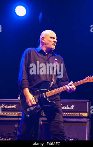 Les STRANGLERS au festival théorie barbu Banque D'Images