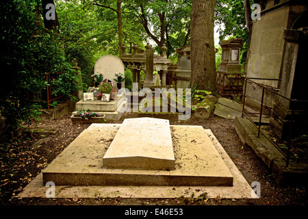 Tombes du cimetière cimetière du Père Lachaise, Paris, France Banque D'Images