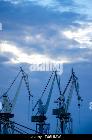 Port de Cranes à Pula en Croatie Banque D'Images